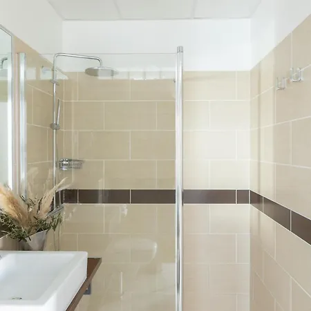 Les Roches Blanches Hotel