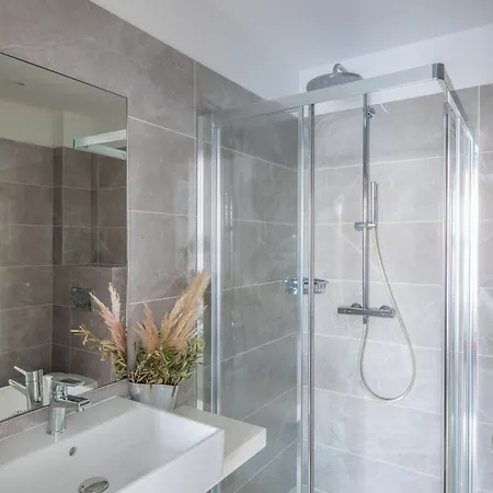 Les Roches Blanches 3*