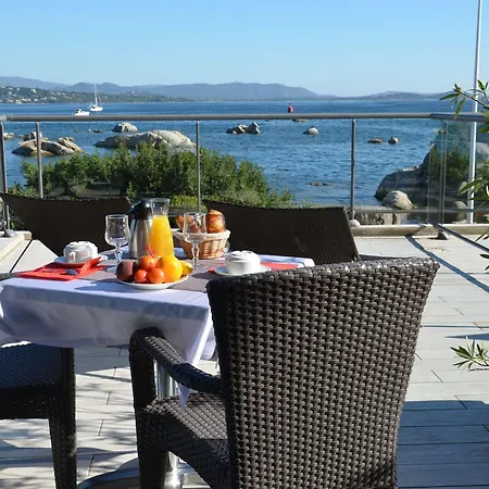 Les Roches Blanches 3*