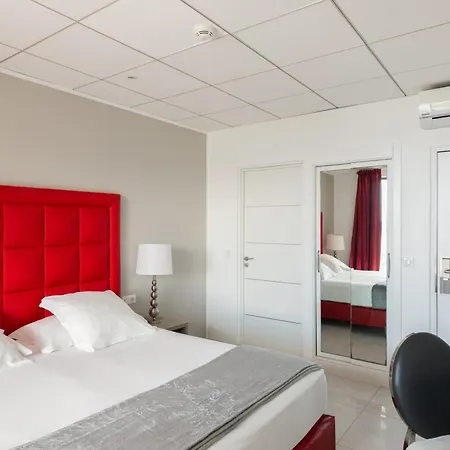 Hotel Les Roches Blanches 3*