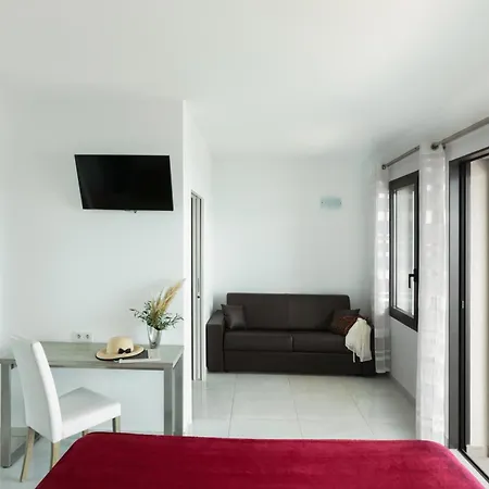 Отель Les Roches Blanches 3*