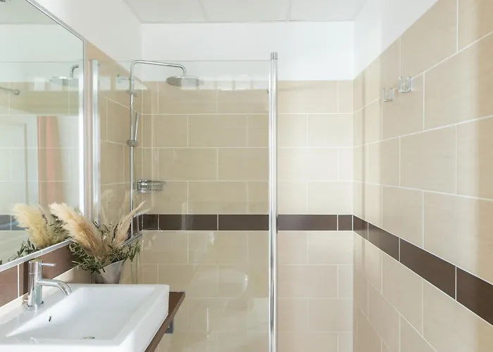 罗切布兰切酒店 酒店