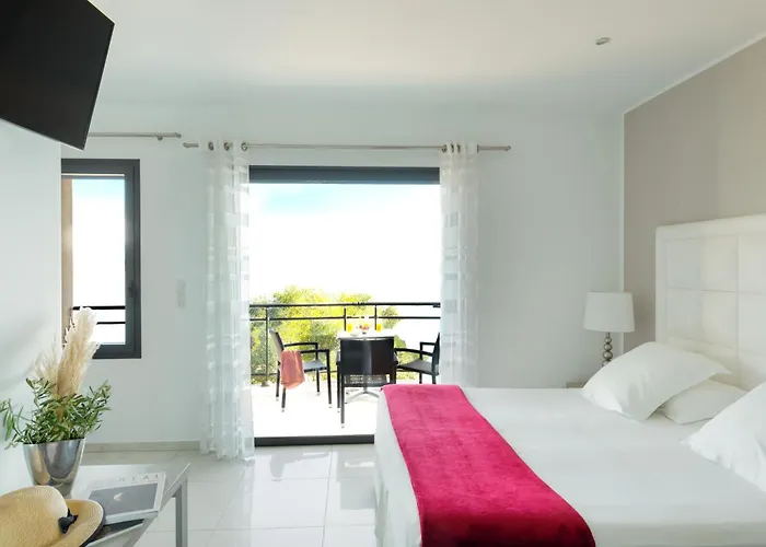 Szálloda Les Roches Blanches 3*