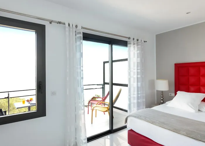 Szálloda Les Roches Blanches 3*